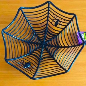 Spider web treat basket